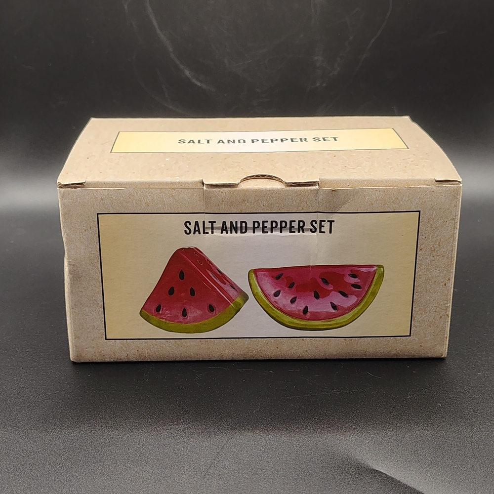 NIB Watermelon Salt and Pepper Set- Cracker Barrel